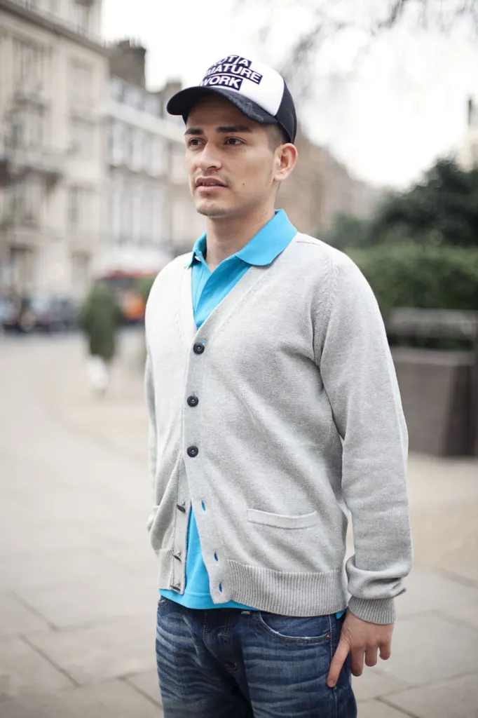 Uniqlo: Uniqlooks — commercial, fashion and portrait photograph in London, UK, frame 16 of 49.